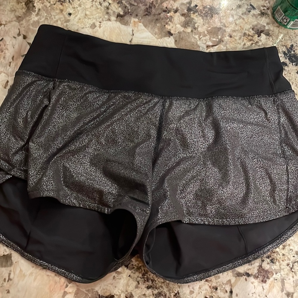 Lululemon Speed Up Mid Rise Short
